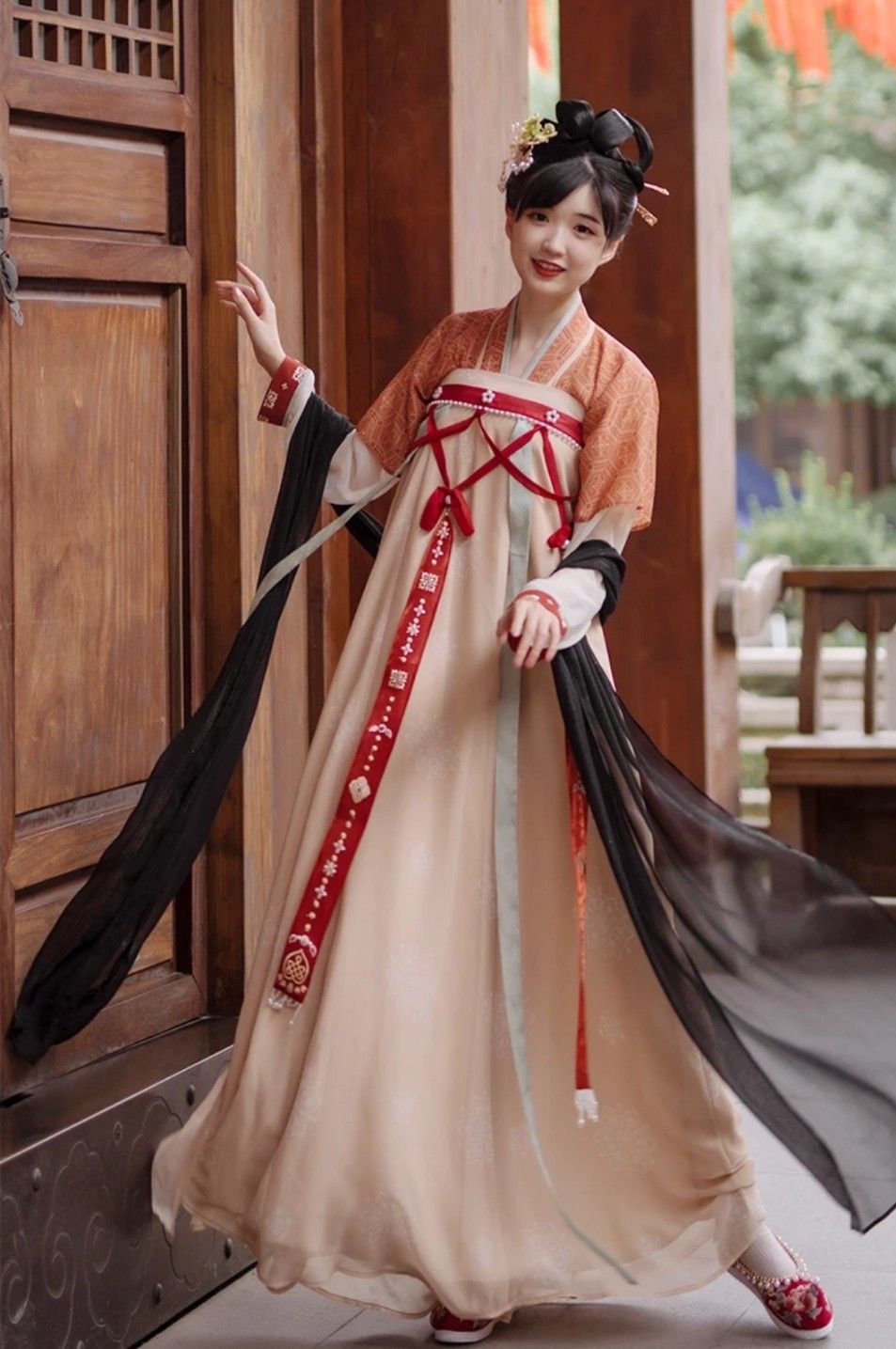 Hanfu Pattern Elements:Exploring Traditional Chinese Design Elements in Modern Apparel Hanfu Pattern Elements:Exploring Traditional Chinese Design Elements in Modern Apparel