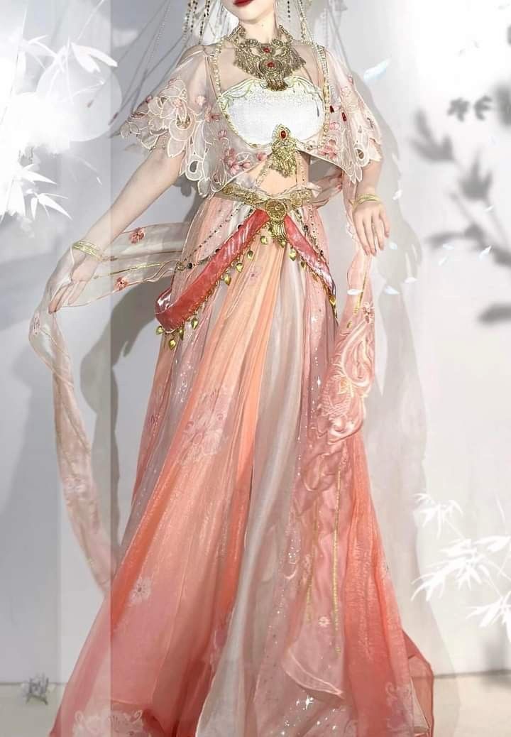 Pearl Button-Up Cheongsam:A Blend of Tradition and Modern Elegance