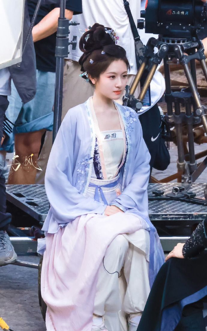 Tall-Fit Qipao:The New Fashion Statement with Elegance and Grace Tall-Fit Qipao:The New Fashion Statement with Elegance and Grace