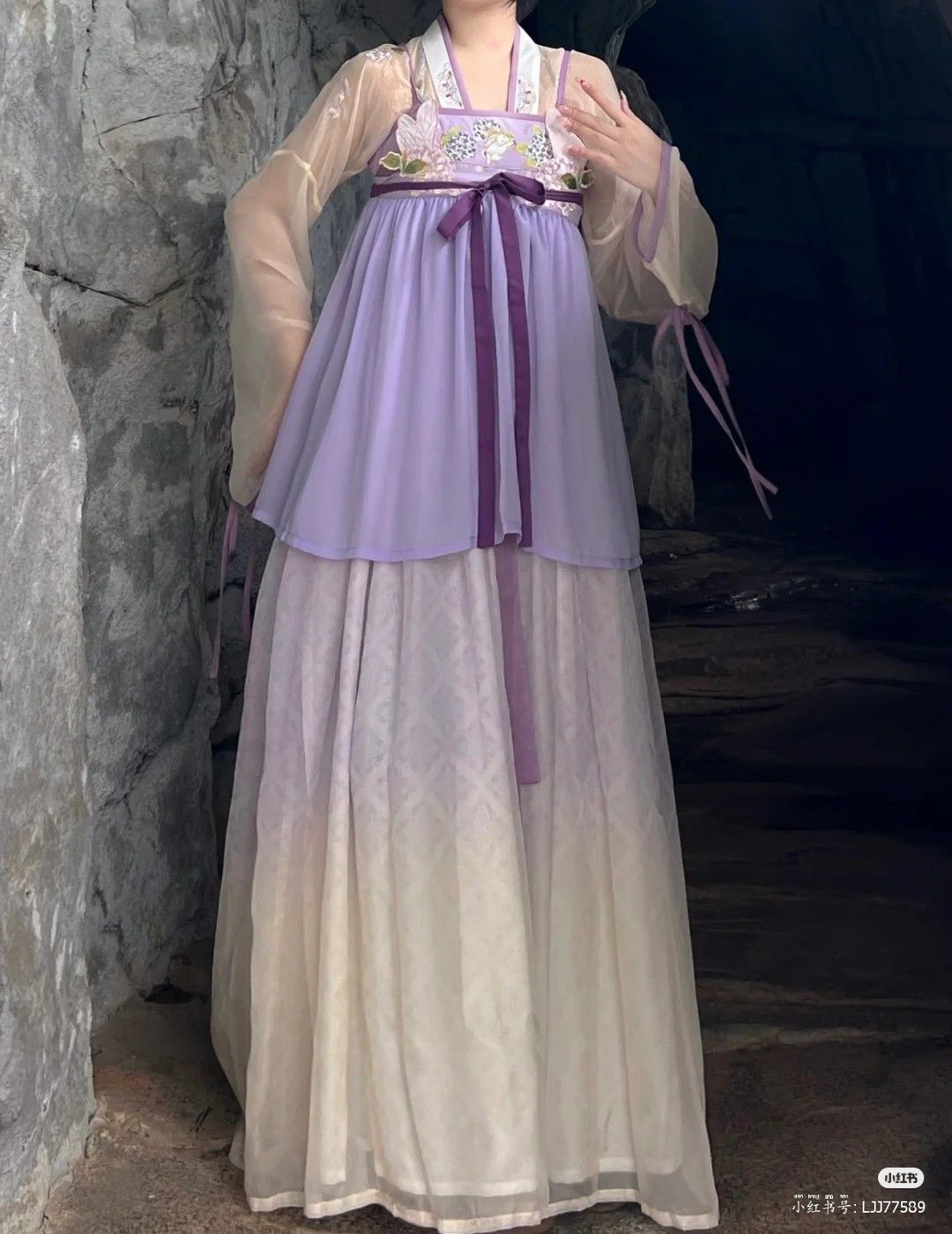 The Cultural Significance of Lianlizhi Hanfu:A Journey Through Traditional Chinese Fashion The Cultural Significance of Lianlizhi Hanfu:A Journey Through Traditional Chinese Fashion