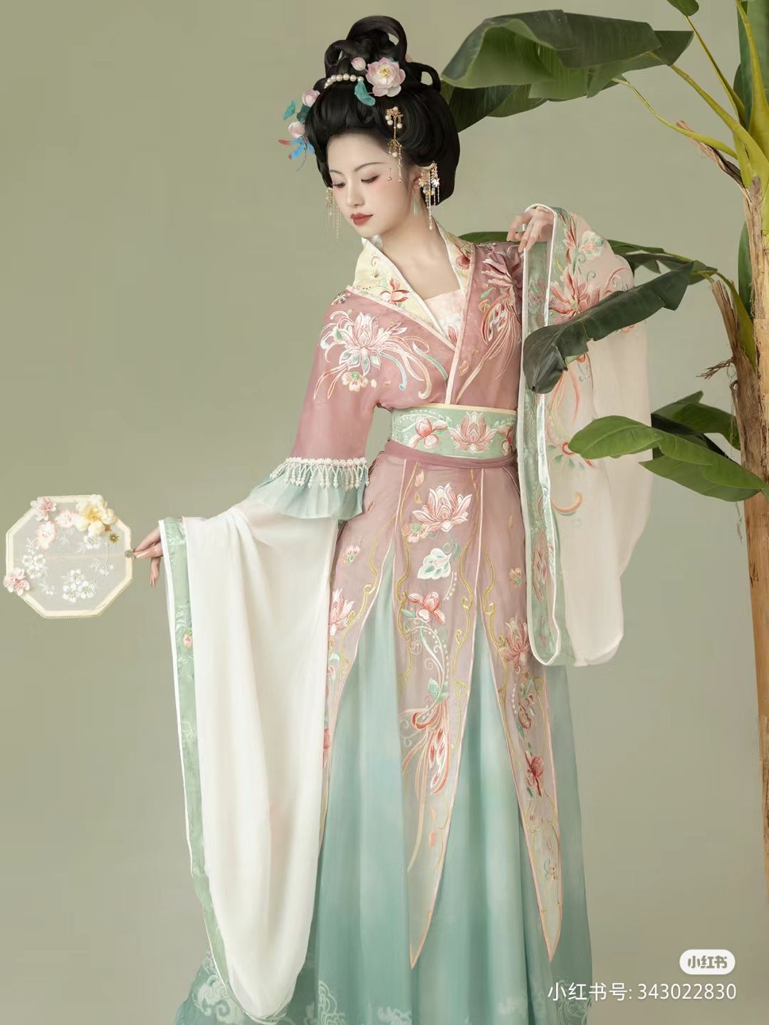 The Splendor of Hanfu:A Journey Through the Cultural Tapestry of Wei and Jin Han Clothing The Splendor of Hanfu:A Journey Through the Cultural Tapestry of Wei and Jin Han Clothing