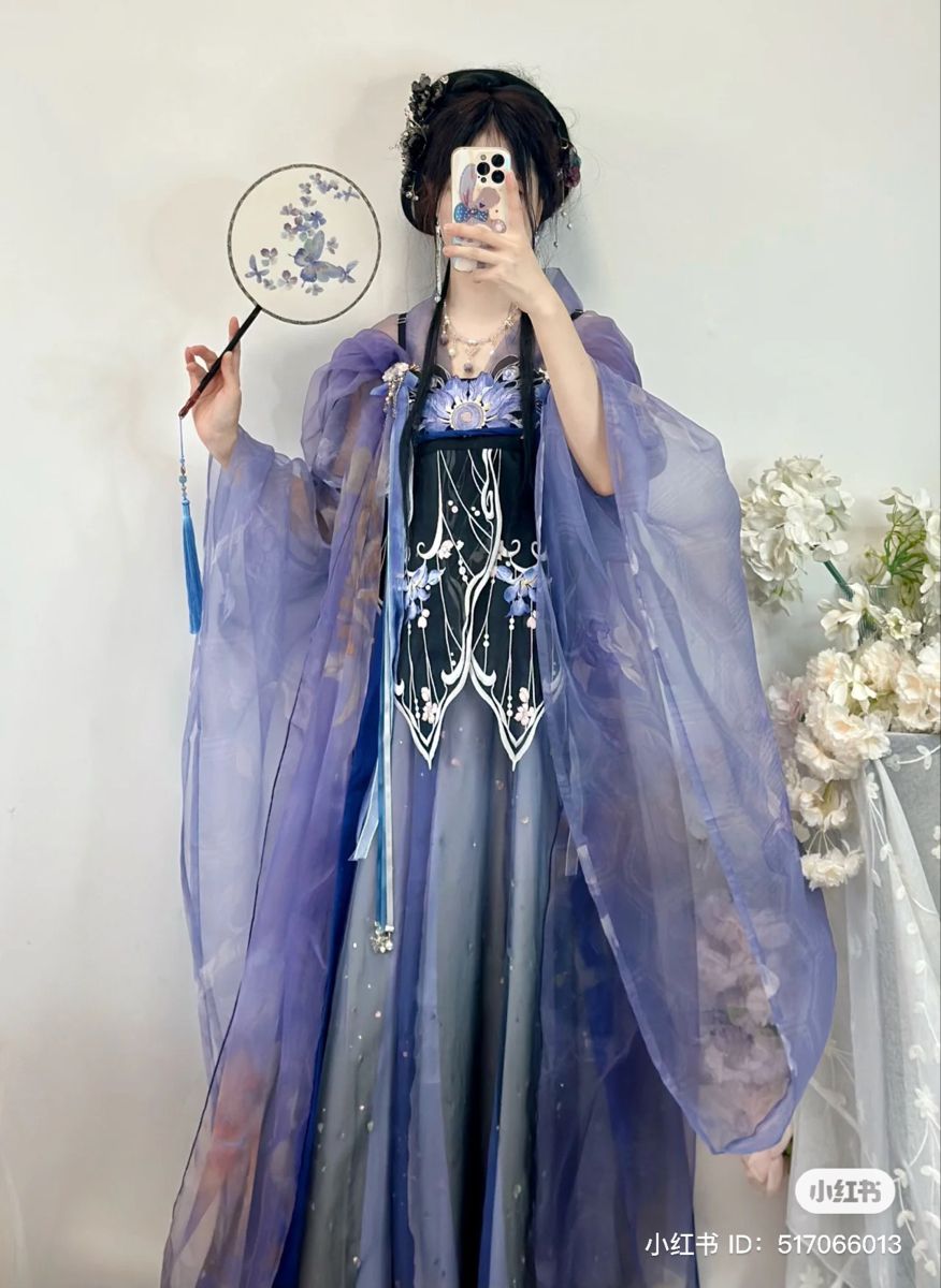 The Enchantment of Black and Red Cheongsam The Enchantment of Black and Red Cheongsam