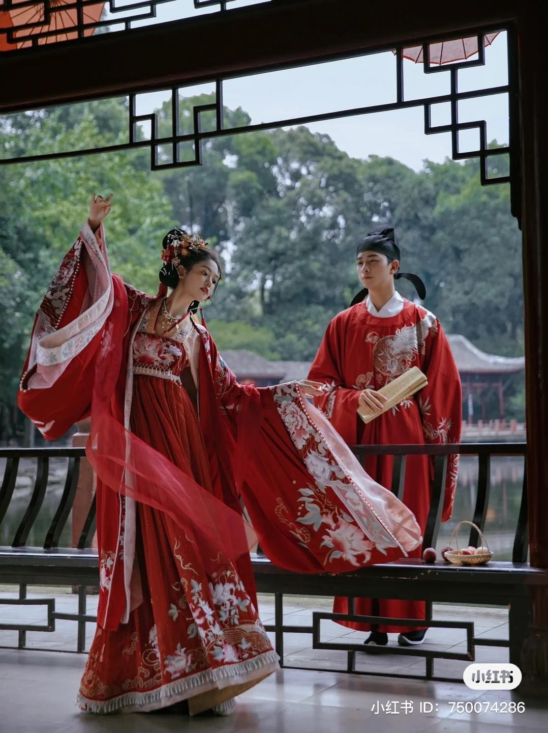 The First Year of Life in a Cheongsam:A Journey of Growth and Celebration The First Year of Life in a Cheongsam:A Journey of Growth and Celebration