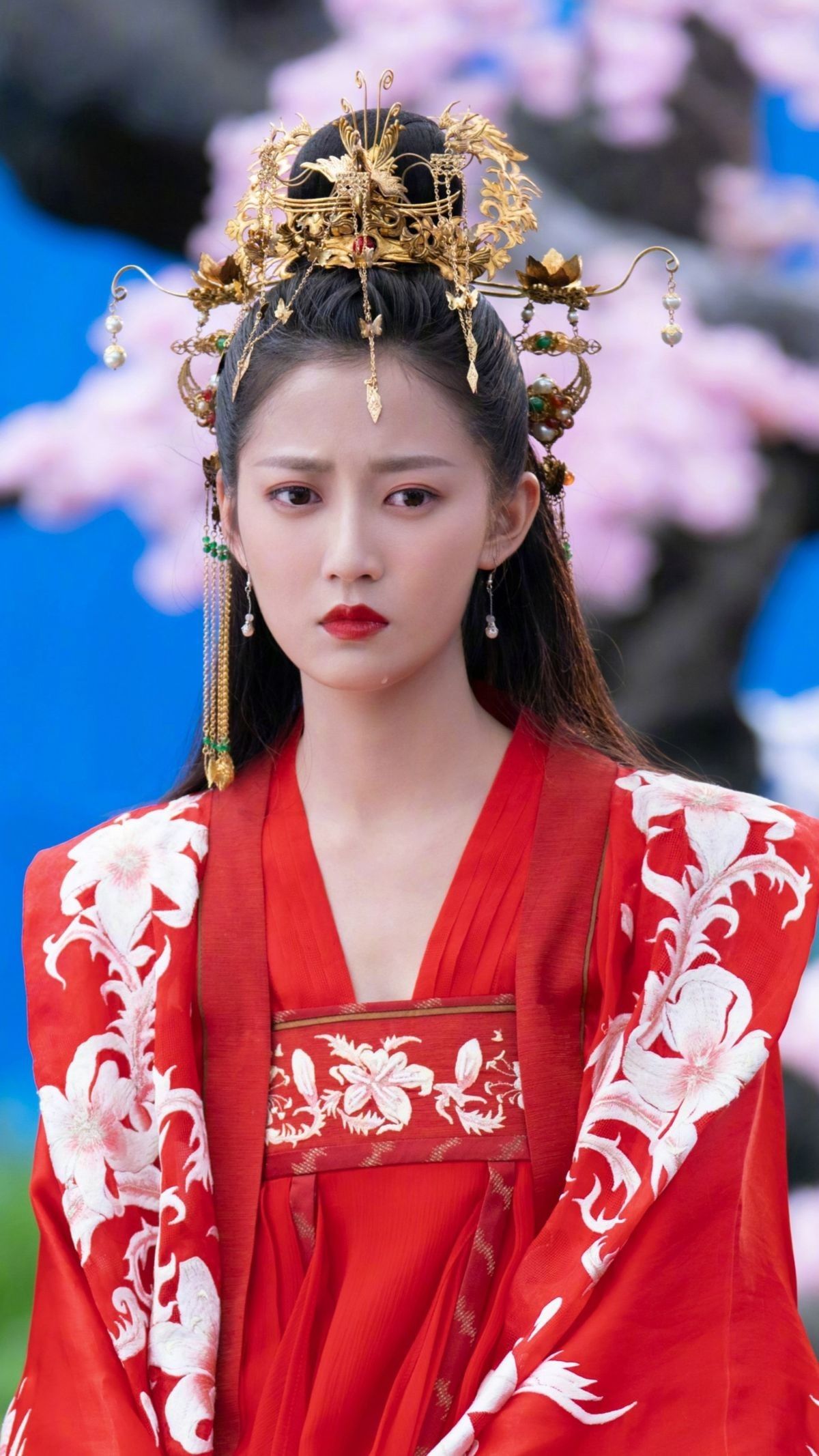 The Enchantment of Eastern Beauty in Cheongsam:A Cultural Icon of Timeless Grace The Enchantment of Eastern Beauty in Cheongsam:A Cultural Icon of Timeless Grace
