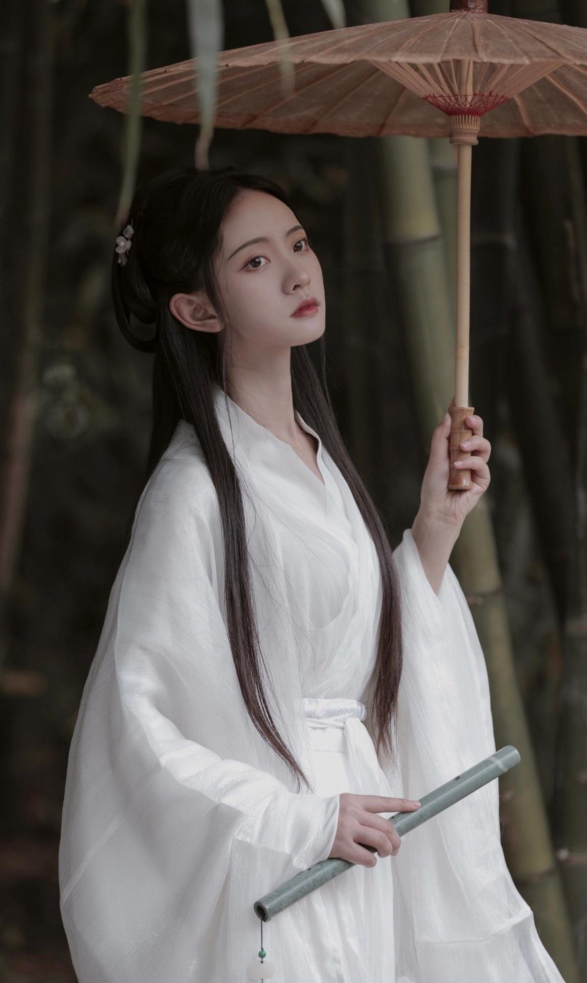 Elegance in a Small Town:The Story of Shan Shans Cheongsam Journey Elegance in a Small Town:The Story of Shan Shans Cheongsam Journey