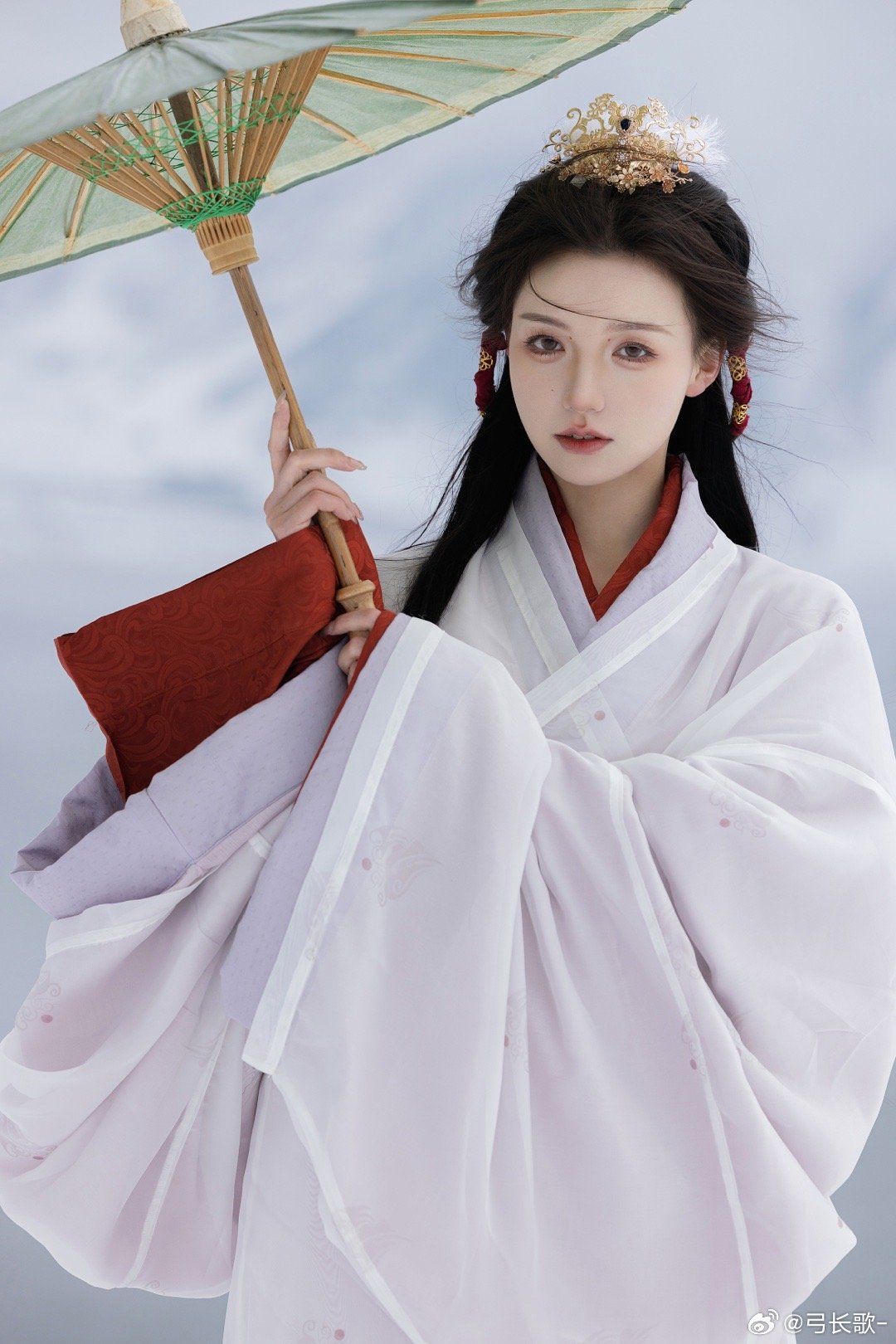 The Journey of a Modern Girl in Traditional Hanfu:A Tale of a汉服少女大人 The Journey of a Modern Girl in Traditional Hanfu:A Tale of a汉服少女大人