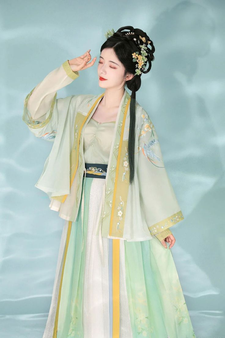 Embracing Modernity in Traditional Cheongsam Dance:A Journey of Evolution and Improvement Embracing Modernity in Traditional Cheongsam Dance:A Journey of Evolution and Improvement