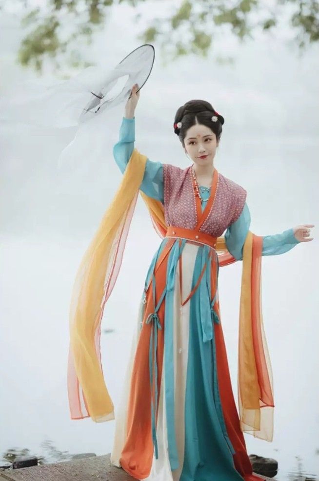Stylish Summer of the Cheongsam Woman with 7-Point Sleeve Qipao Stylish Summer of the Cheongsam Woman with 7-Point Sleeve Qipao