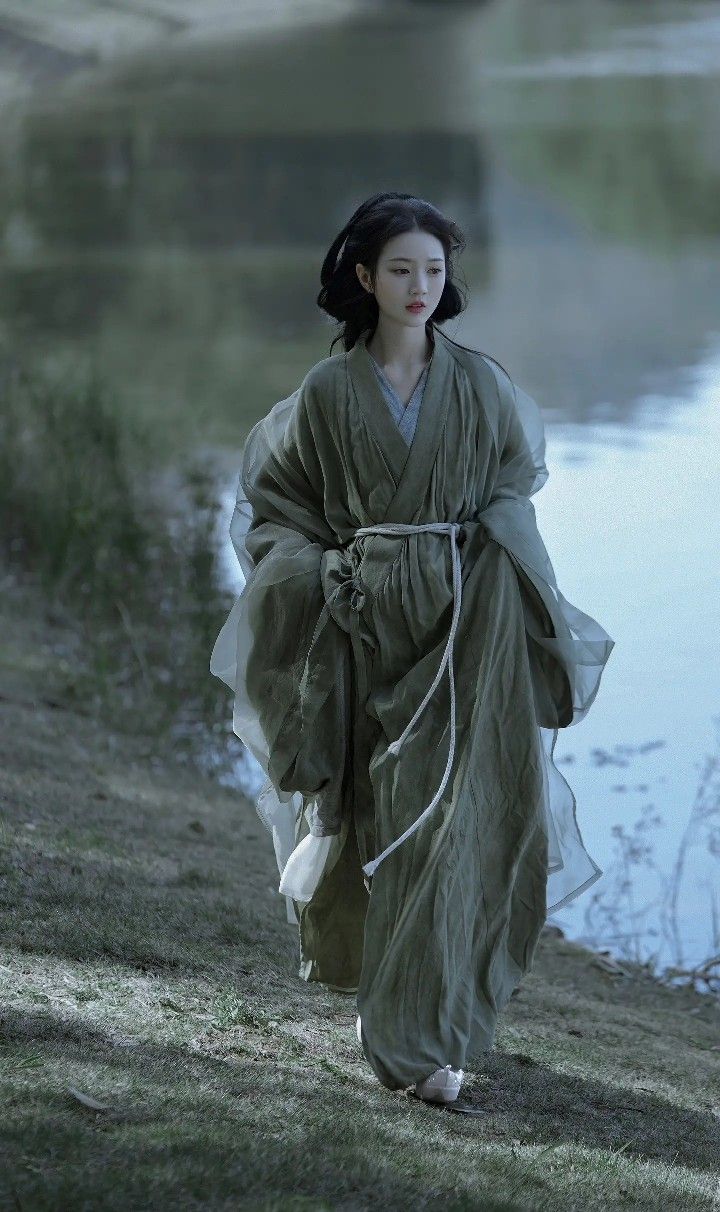 Ethereal Hanfu Ear坠,古老的魅力与现代仙气 Ethereal Hanfu Ear坠,古老的魅力与现代仙气