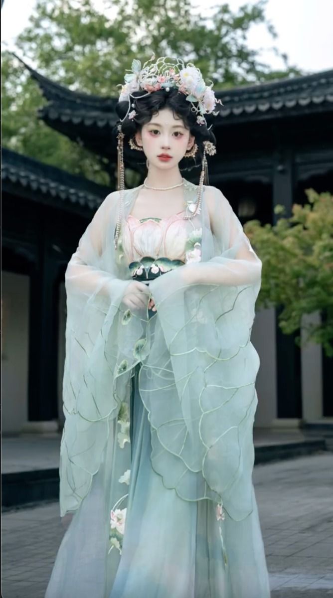 The Rise of Chinese Fashion:Autumn Winter Qipao in the New Era of Guochao Style The Rise of Chinese Fashion:Autumn Winter Qipao in the New Era of Guochao Style
