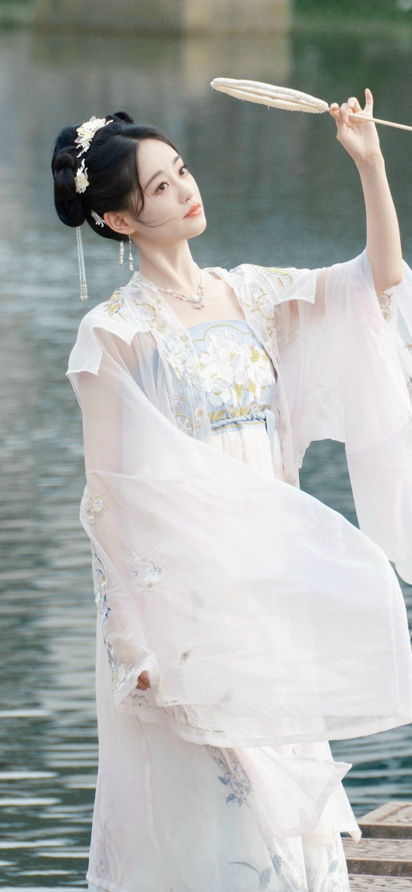 The Allure of Aristocratic Elegance:The Diversity of Cheongsam Fashion The Allure of Aristocratic Elegance:The Diversity of Cheongsam Fashion