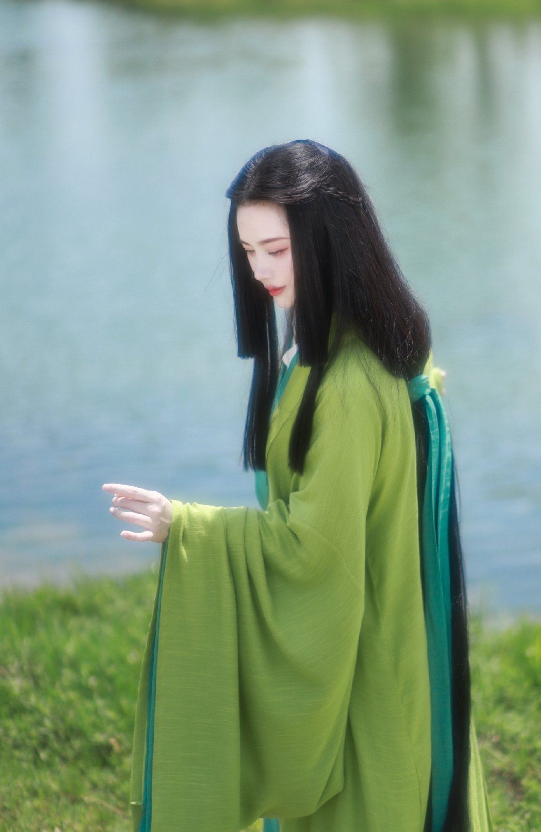 Winter 2023 Cheongsam Fashion:The Newest Trends in Traditional Elegance
