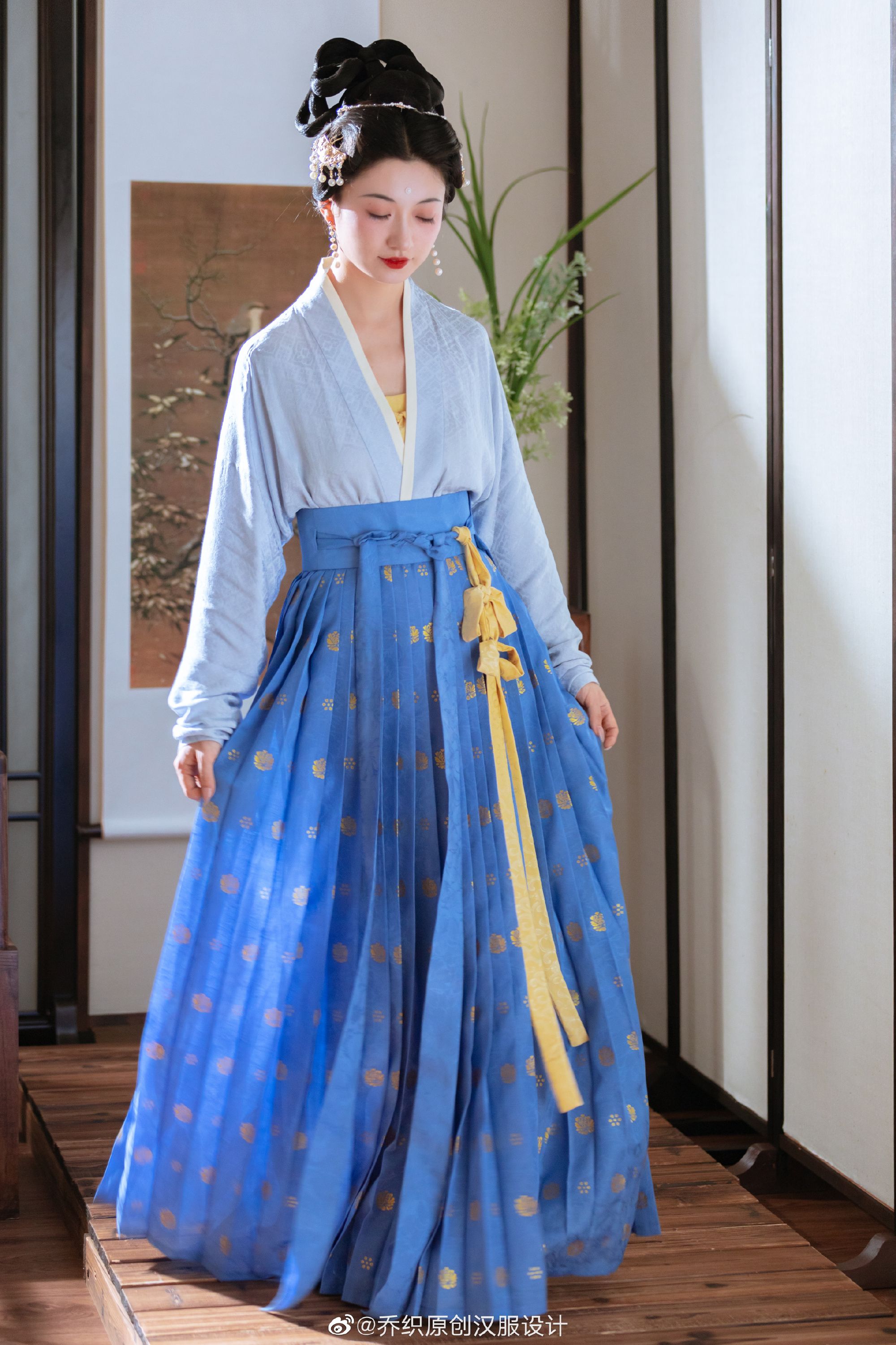 Elegant Girlhood:Traditional Chinese Hanfu Headdress and Hair Accessories for Young Girls