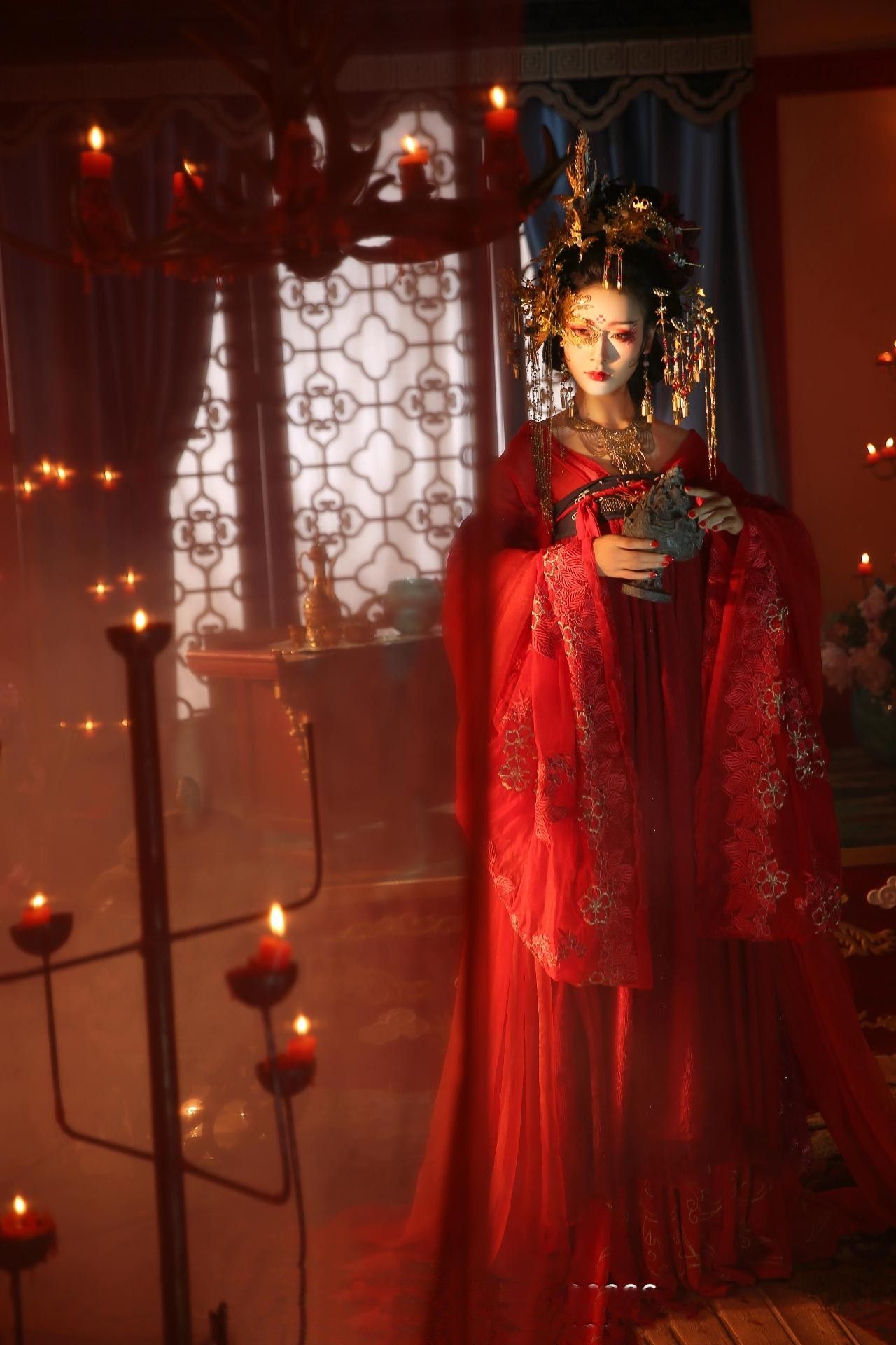 Li Yus Original Hanfu Fashion:A Journey into Traditional Chinese Elegance Li Yus Original Hanfu Fashion:A Journey into Traditional Chinese Elegance