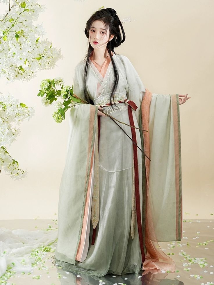Enhanced Qipao Design for Curvier Figures:Blue Color for Belly-Slimming and Weight-Loss Appearance
