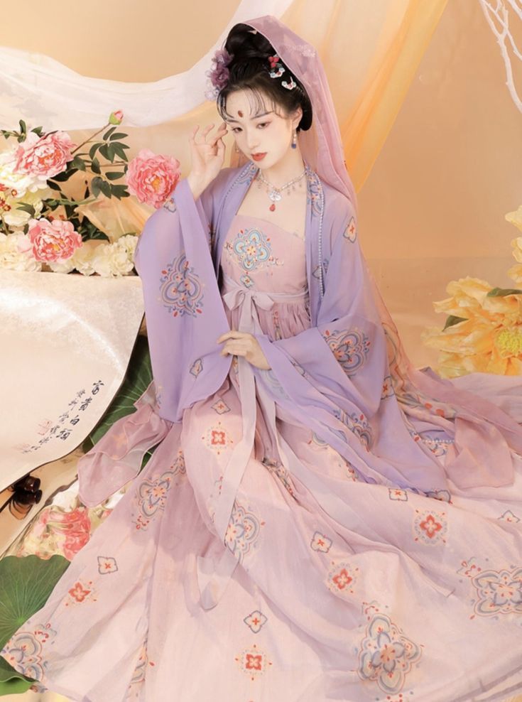Photographic Props for Hanfu Ancient Style:A Guide to Essential Accessories