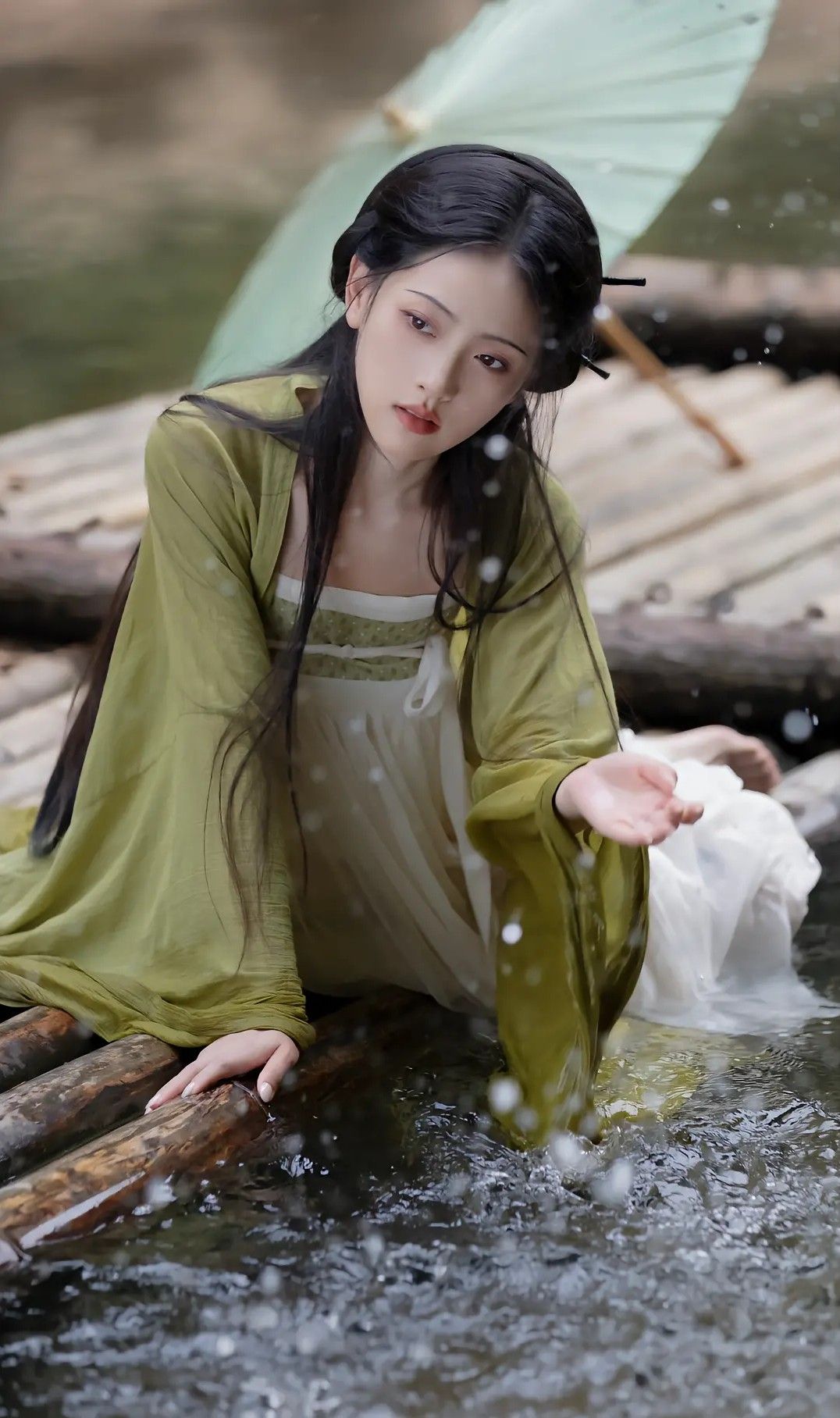 Baby in Traditional Hanfu:A Glimpse into the Cultural Heritage of Chinese童装汉服,中国文化传统的窥探 Baby in Traditional Hanfu:A Glimpse into the Cultural Heritage of Chinese童装汉服,中国文化传统的窥探