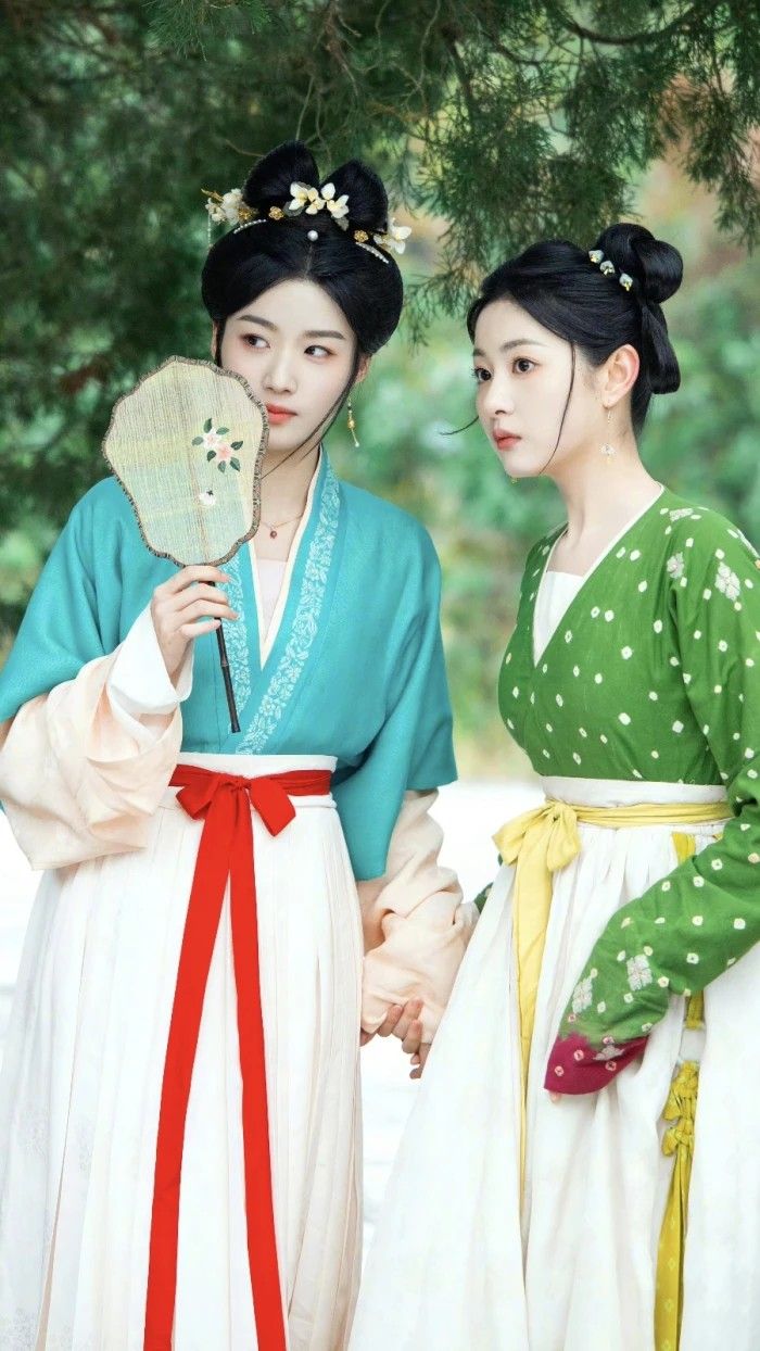 The Allure of Traditional Hooded Tangsuits:A Cultural Journey The Allure of Traditional Hooded Tangsuits:A Cultural Journey