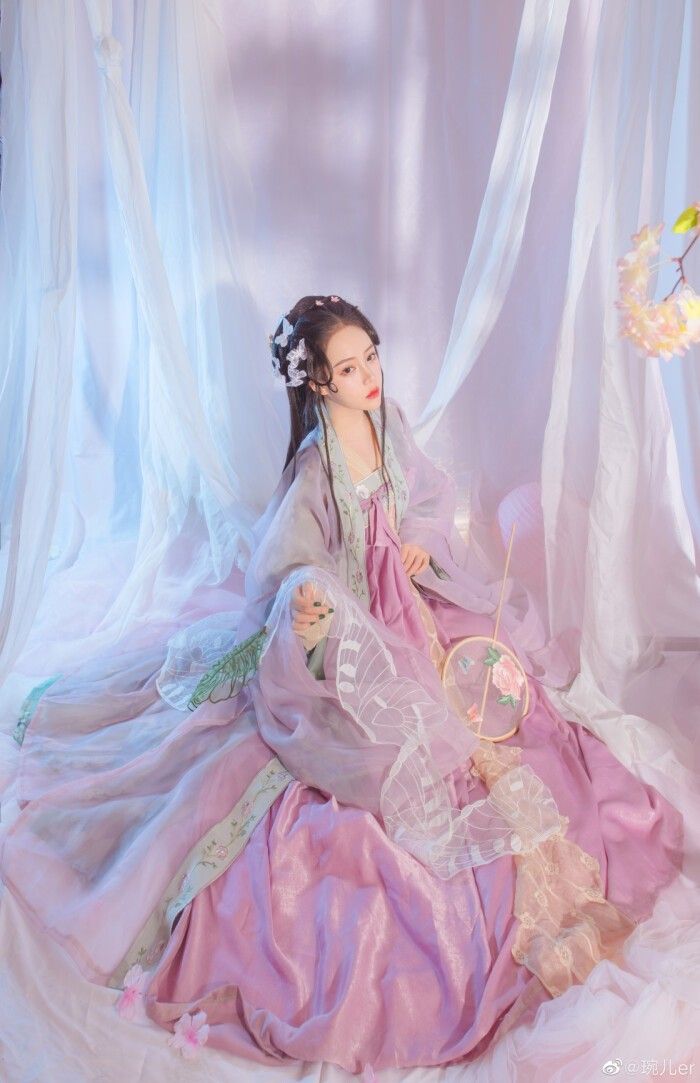 Childrens Girls Hanfu Fashion:Exploring the World of 8-Year-Old Girls in Traditional Chinese Attire Childrens Girls Hanfu Fashion:Exploring the World of 8-Year-Old Girls in Traditional Chinese Attire