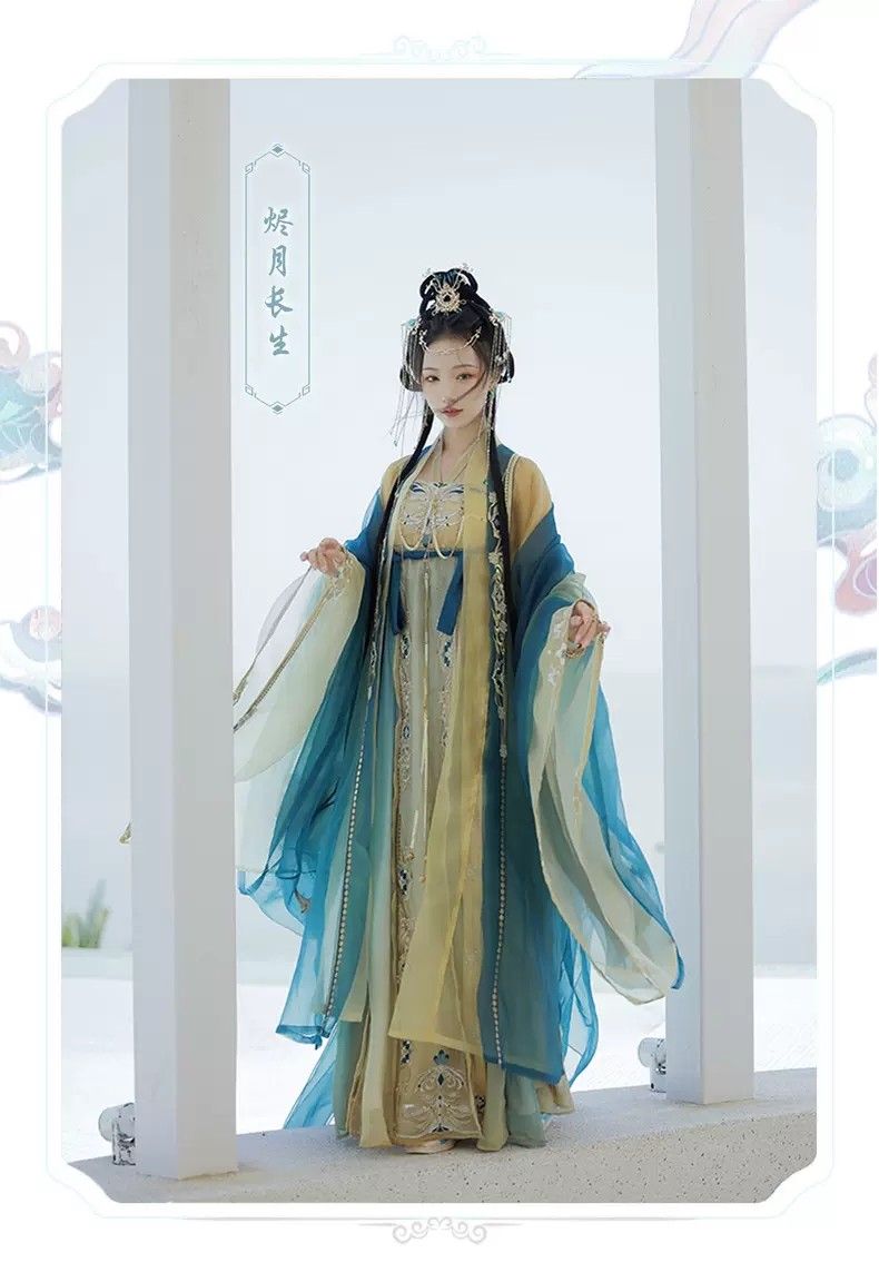 Longing for the Past:Yang Zis Hanfu Style in Forever Love Era