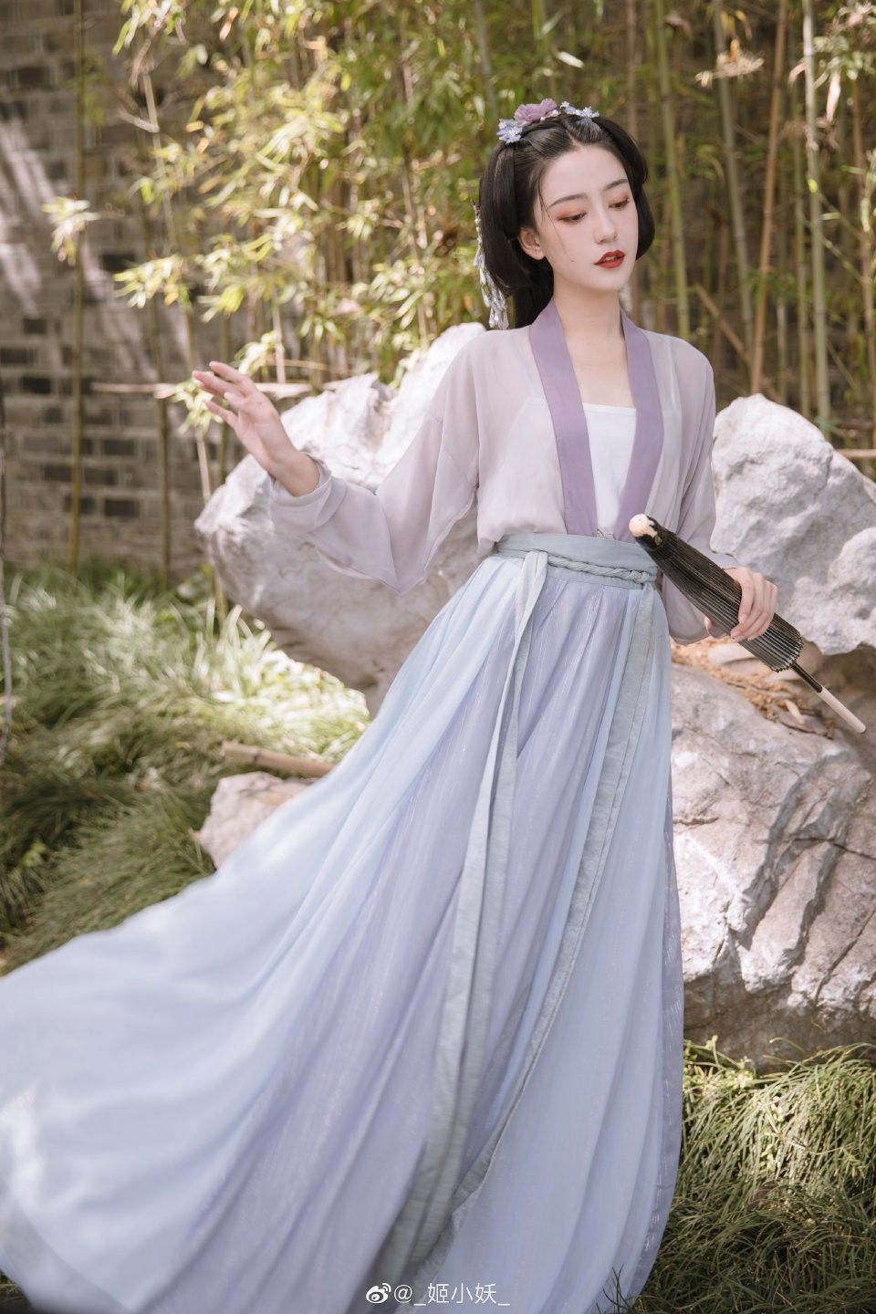 Childrens Daily Fashion:The Mamen Skirt and Horseface Shoes Childrens Daily Fashion:The Mamen Skirt and Horseface Shoes