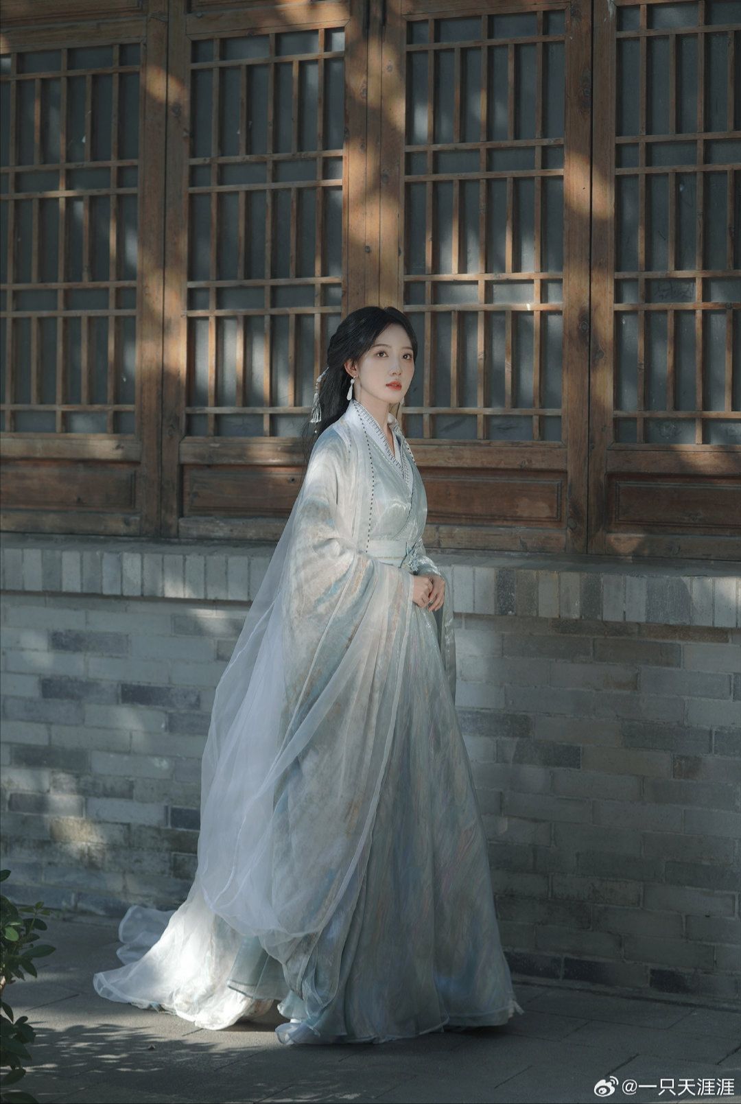 Reimagining the Cheongsam Dress with Enhanced Silk Blend for Modern Elegance