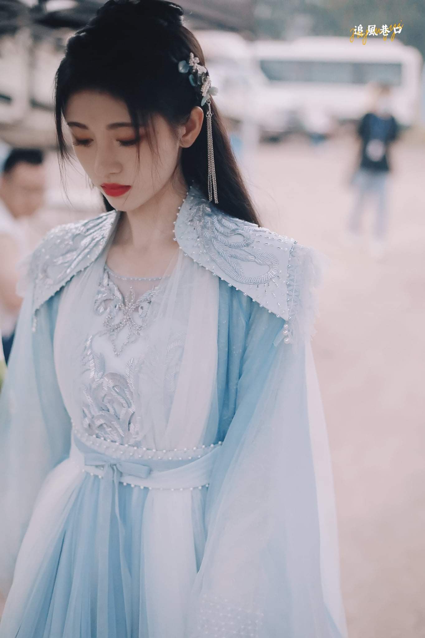 Traditional Chinese Style Tang Suit for Girls:Autumn-Winter Fashion Trends Traditional Chinese Style Tang Suit for Girls:Autumn-Winter Fashion Trends