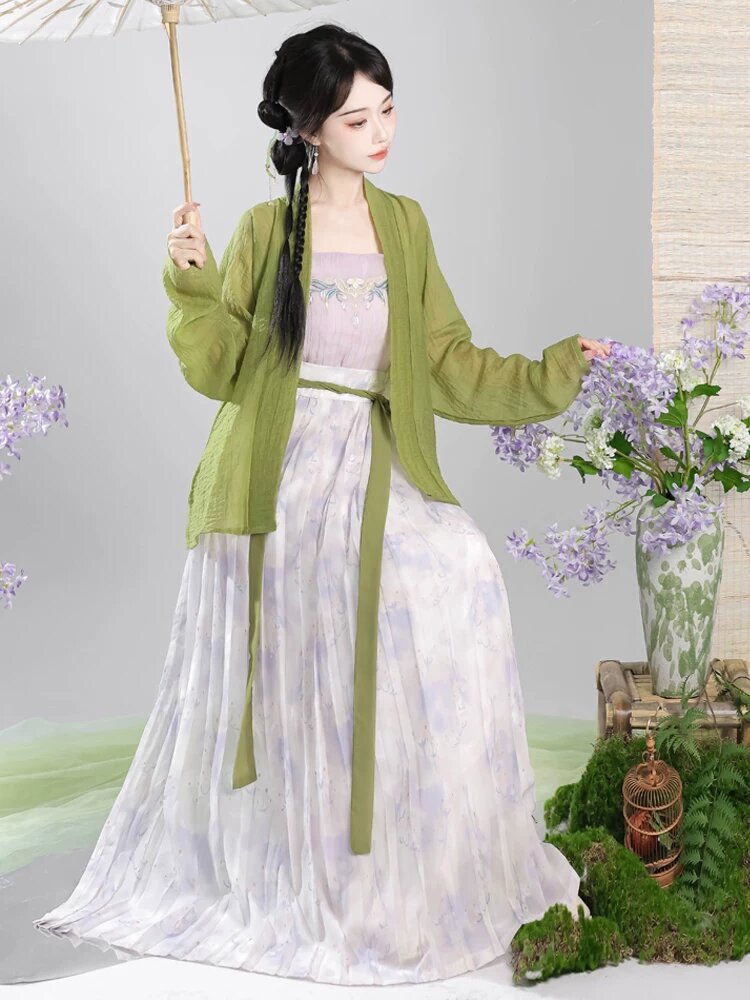 Original Hanfu Fashion at Lingqitang:Embracing Traditional Elegance Original Hanfu Fashion at Lingqitang:Embracing Traditional Elegance