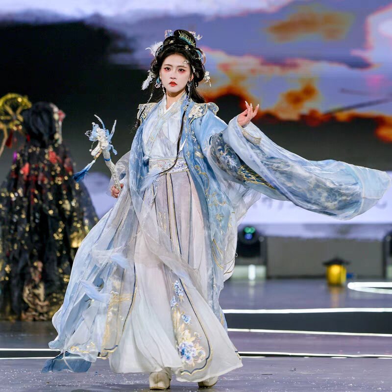 Childrens Tang-Style Hanfu Fashion:The New Internet Sensation