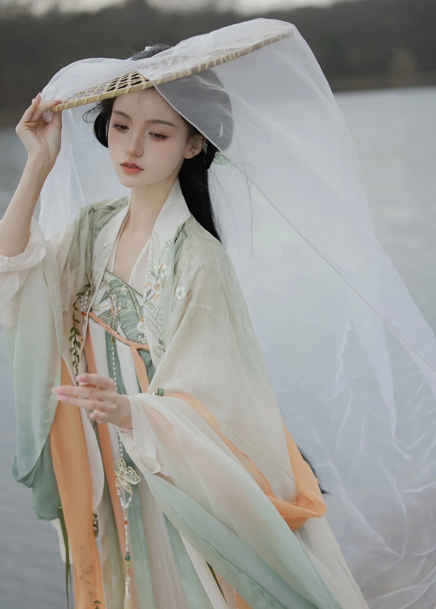 The Elegance of Horseface Skirt in Traditional Chinese Wedding Photos The Elegance of Horseface Skirt in Traditional Chinese Wedding Photos
