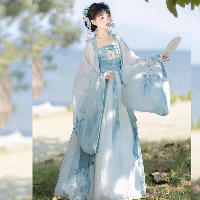 Exploring the World of Girls Hanfu and Long Boots:A Cultural Journey Exploring the World of Girls Hanfu and Long Boots:A Cultural Journey