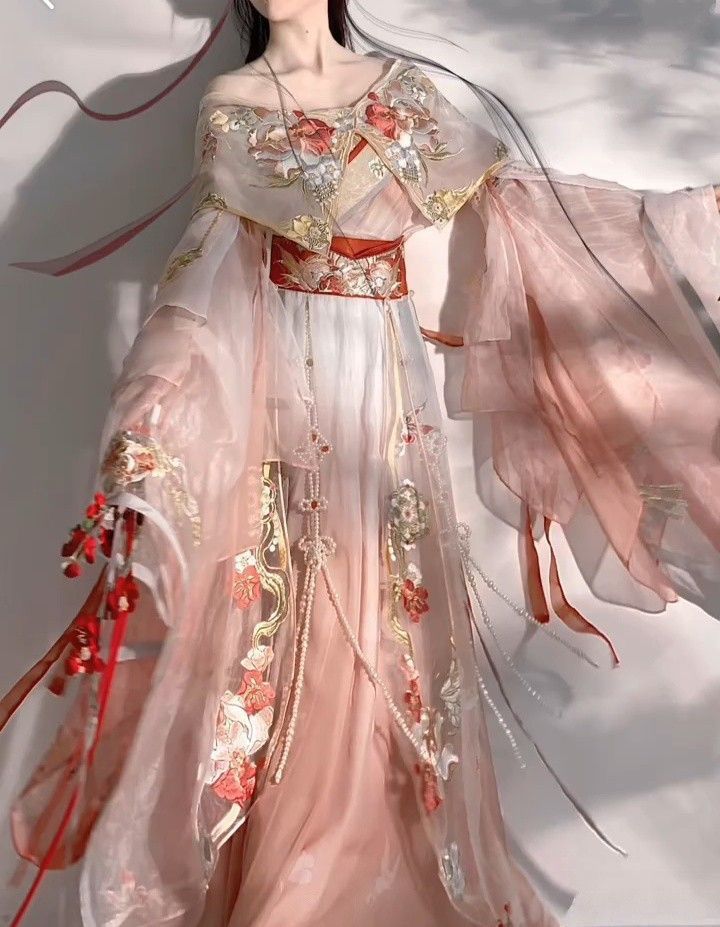 Hanfu Accessories:The Charm of Traditional Chinese Jewelry Hanfu Accessories:The Charm of Traditional Chinese Jewelry