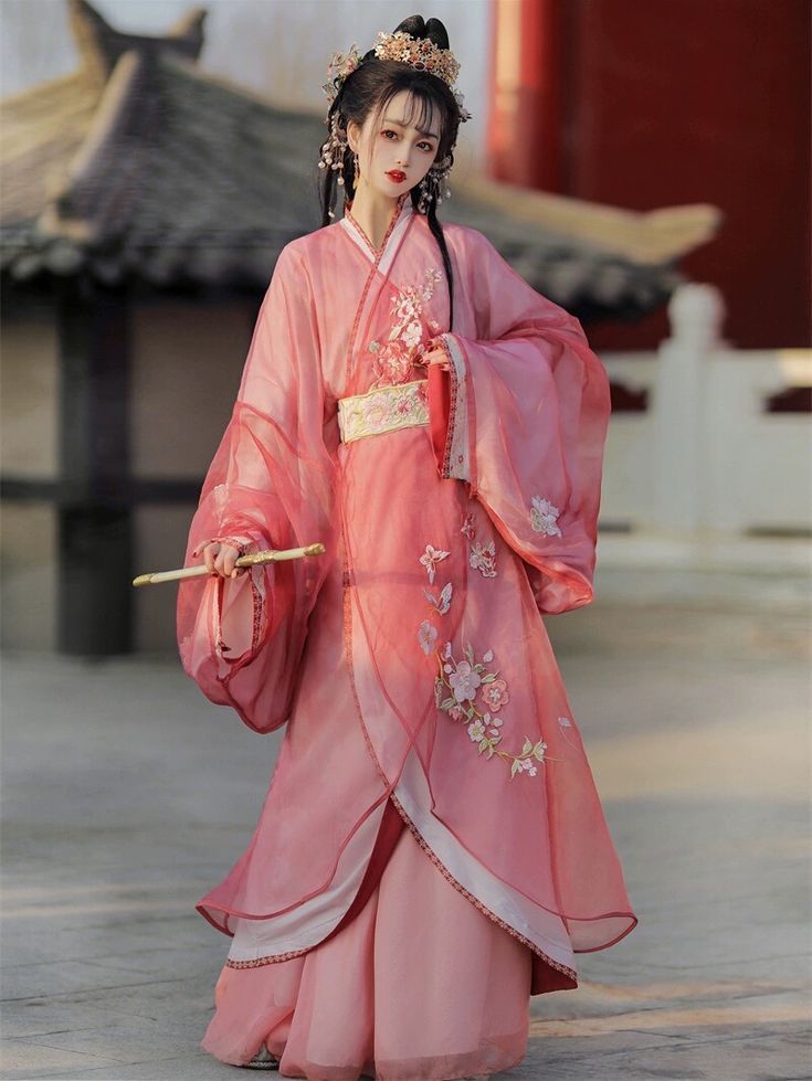 The Story of a Student in a Cheongsam Despite Being a Plus-Size Girl The Story of a Student in a Cheongsam Despite Being a Plus-Size Girl