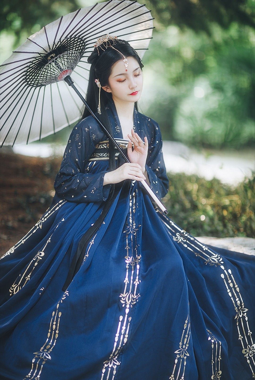 Winter and Autumn Childrens Hanfu Robes:A Guide to Girls Puff-Fronted Capelets Winter and Autumn Childrens Hanfu Robes:A Guide to Girls Puff-Fronted Capelets