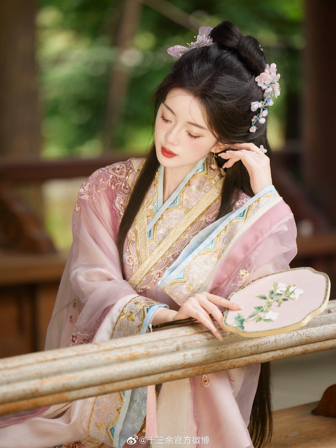 A Complete Guide to Traditional Hanfu Headwear for Women:Red Zhaozhaos Wish A Complete Guide to Traditional Hanfu Headwear for Women:Red Zhaozhaos Wish