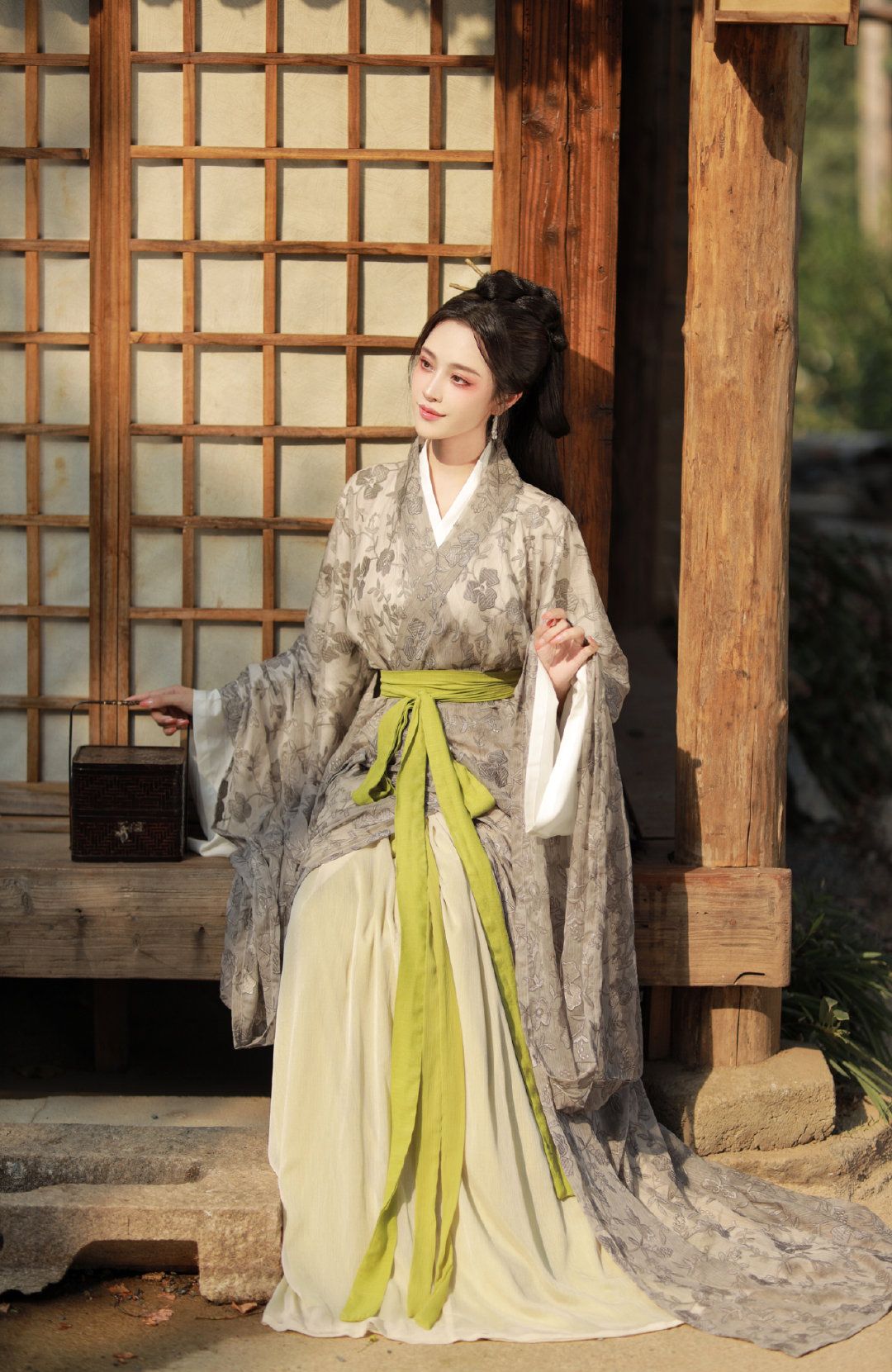 Silk Hanfu for Little Girls:Embracing Traditional Elegance Silk Hanfu for Little Girls:Embracing Traditional Elegance