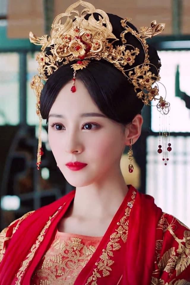 Ethnic-Inspired Modernized Cheongsam with Plus Size Options