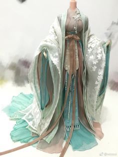 Winter Fashion Trends:The Charm of Hanfu for Women Winter Fashion Trends:The Charm of Hanfu for Women