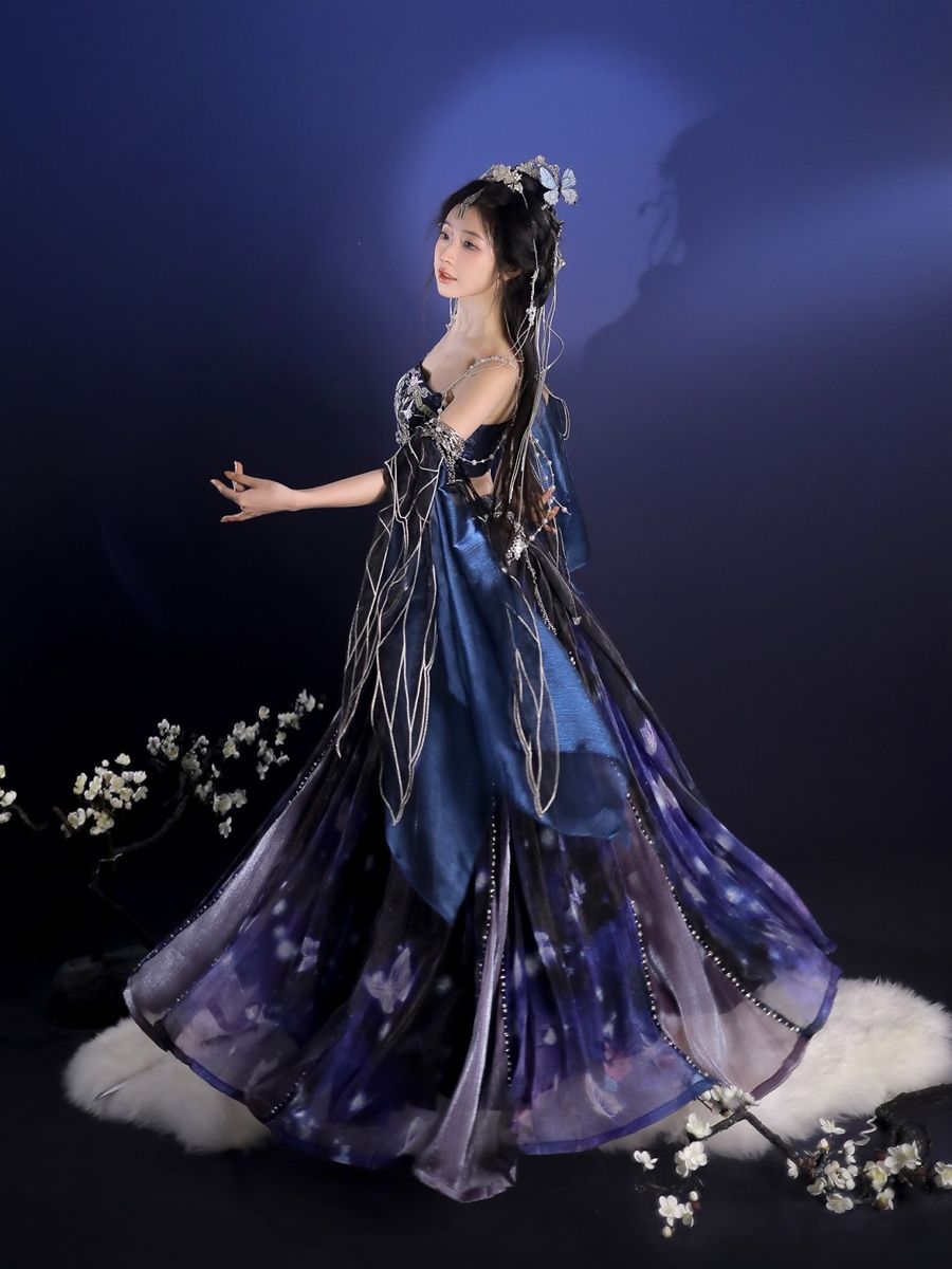 Chinese-Style Cheongsam Dress for Girls:A Blend of Tradition and Fashion Chinese-Style Cheongsam Dress for Girls:A Blend of Tradition and Fashion