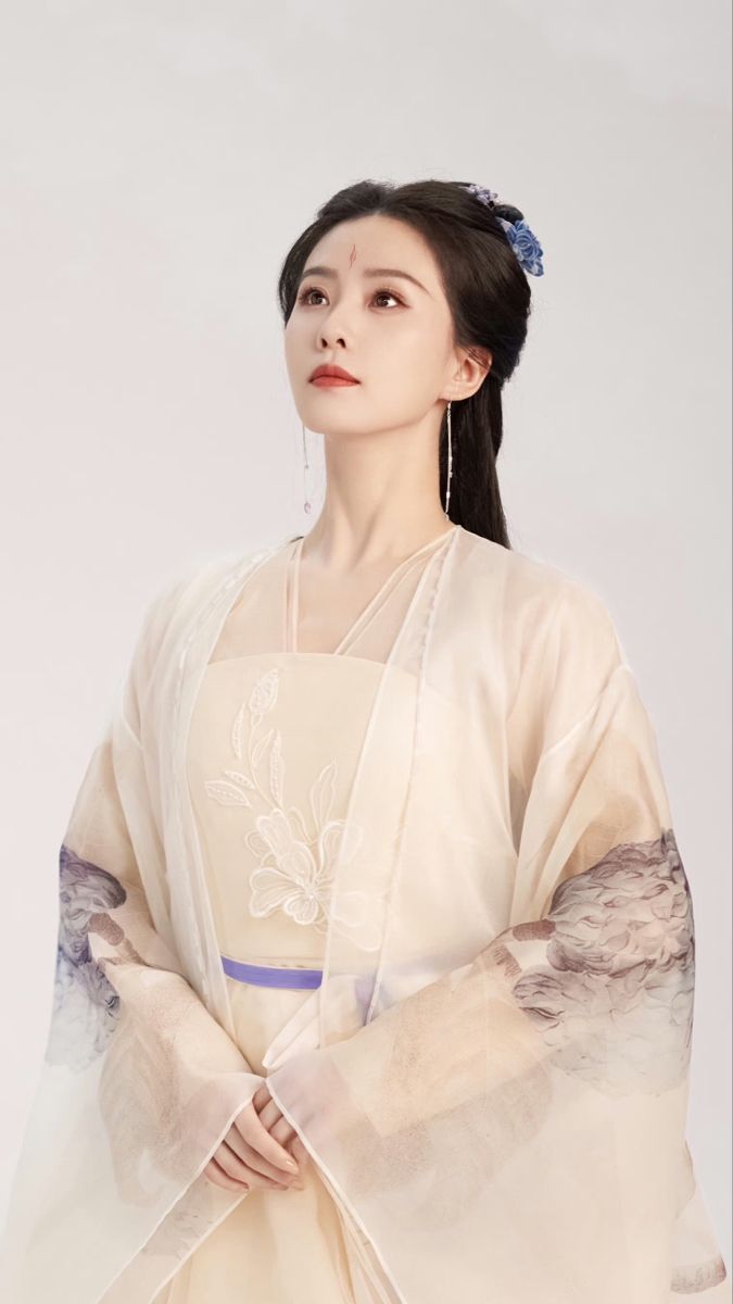 Pure Color Cheongsam:A Short and Stylish Revolution Pure Color Cheongsam:A Short and Stylish Revolution