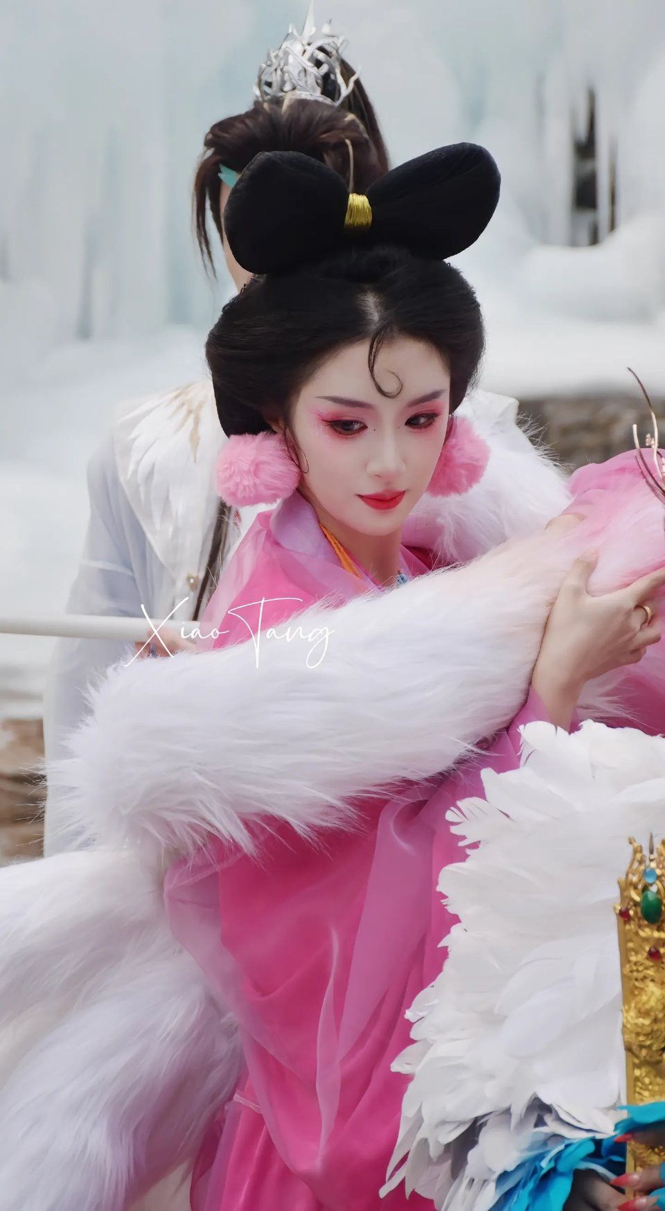 Elegant Qipao Style:The Charm of Silk-Covered Beauty in a Cheongsam Dress Elegant Qipao Style:The Charm of Silk-Covered Beauty in a Cheongsam Dress