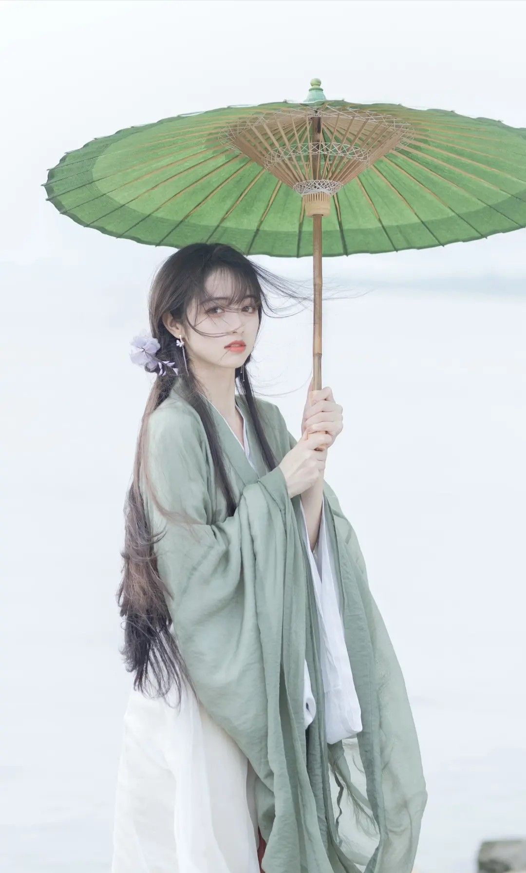 Traditional Elegance:A Girl Childs First Birthday Celebration in Tang-Style Costumes