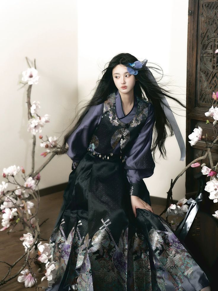 The Rise of Modern Wedding Cheongsam in 2023:A Blend of Tradition and Modernity The Rise of Modern Wedding Cheongsam in 2023:A Blend of Tradition and Modernity