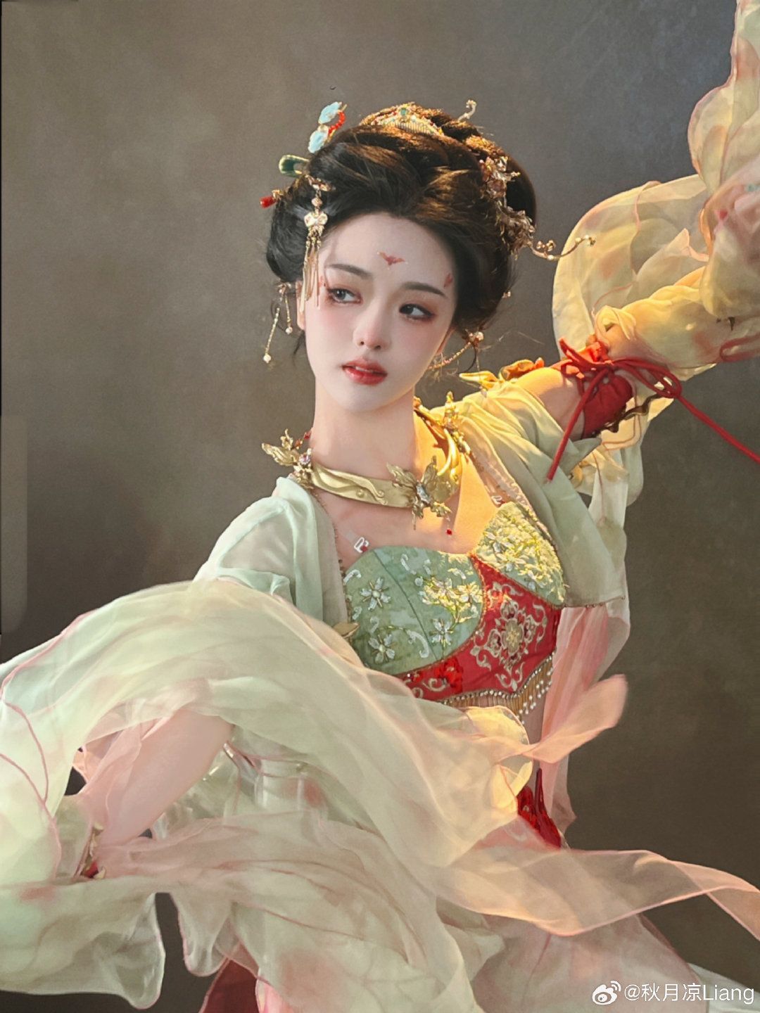 Red New Chinese Tang Style Jacket:Embracing Traditional Elegance with Modern Touch Red New Chinese Tang Style Jacket:Embracing Traditional Elegance with Modern Touch