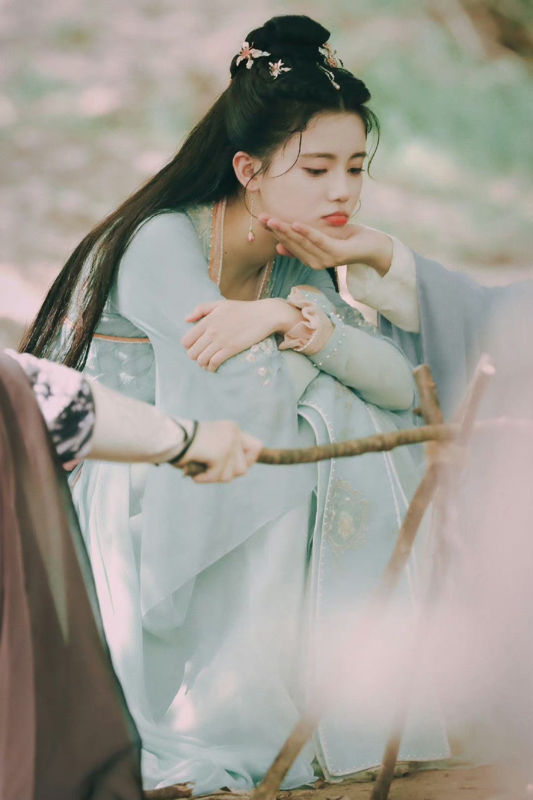 Encountering the Divine Deer:Traditional Chinese Clothing at an Unbelievable Price Encountering the Divine Deer:Traditional Chinese Clothing at an Unbelievable Price