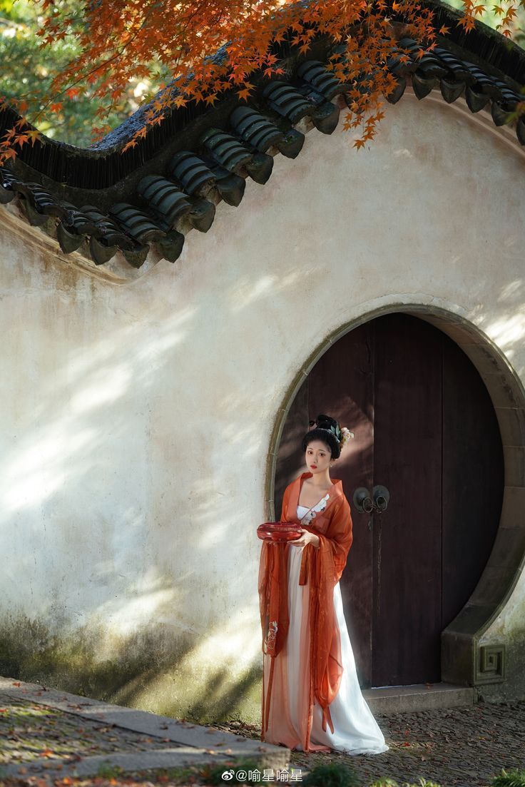 The Red Horseface Skirt as a Toast-Wearing Ceremonial Outfit
