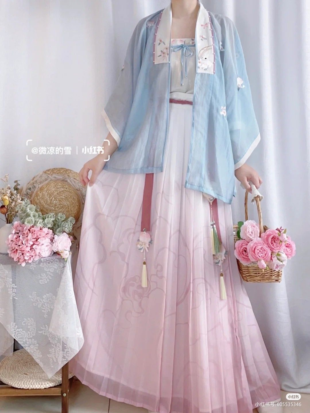 Chiffon Qipao Dress with Ice Silk Baby:A Winter Fashion Statement Chiffon Qipao Dress with Ice Silk Baby:A Winter Fashion Statement