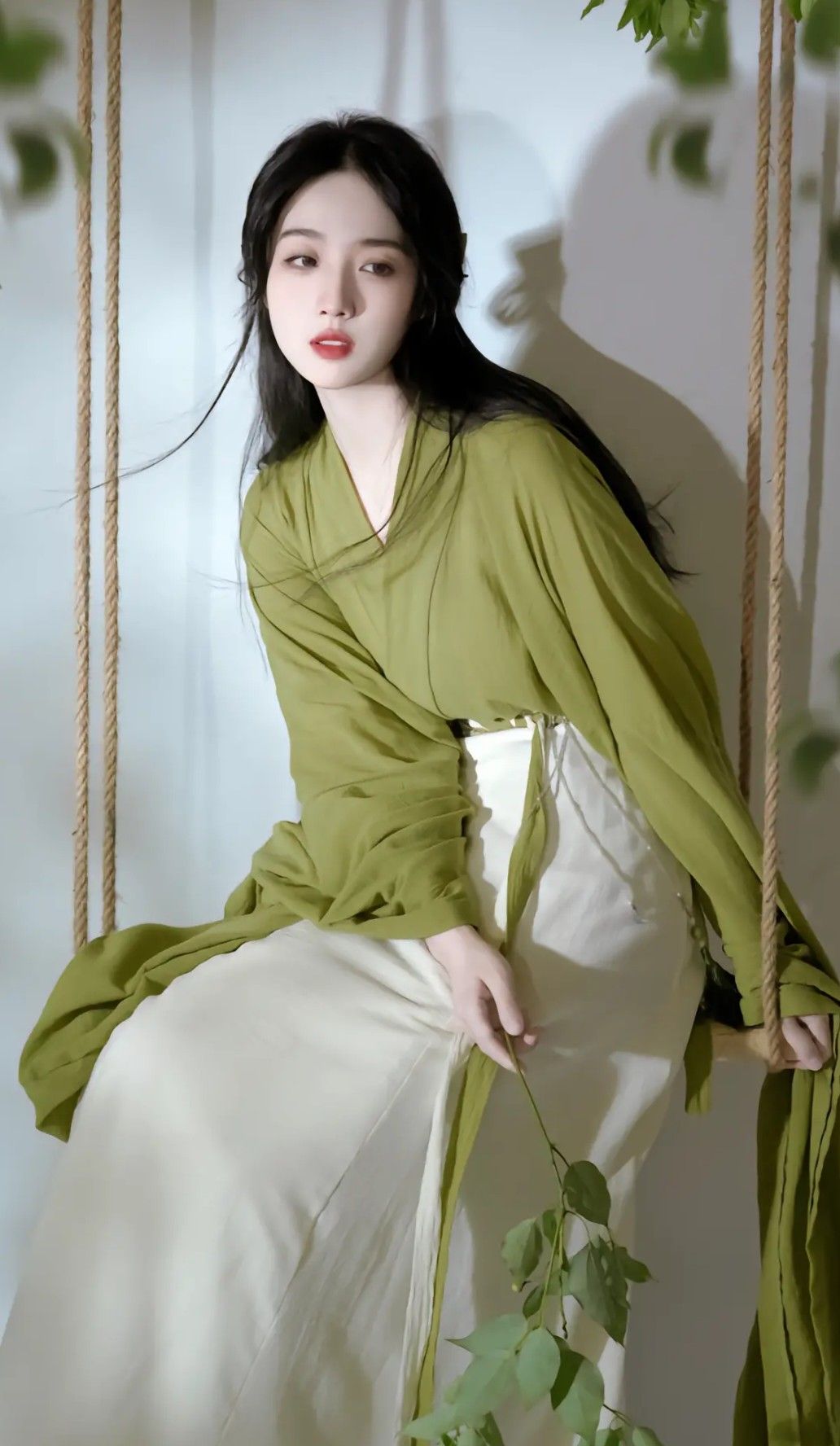Styling a Close-fitting Jacket with a Horseface Skirt:A Guide to Perfection Styling a Close-fitting Jacket with a Horseface Skirt:A Guide to Perfection