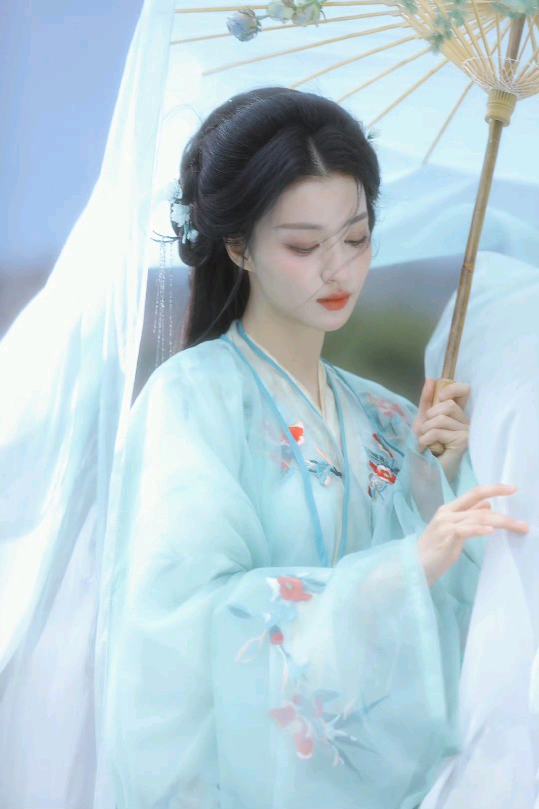 Daily Wear of Song Dynasty Hanfu:A Closer Look into Traditional Elegance Daily Wear of Song Dynasty Hanfu:A Closer Look into Traditional Elegance