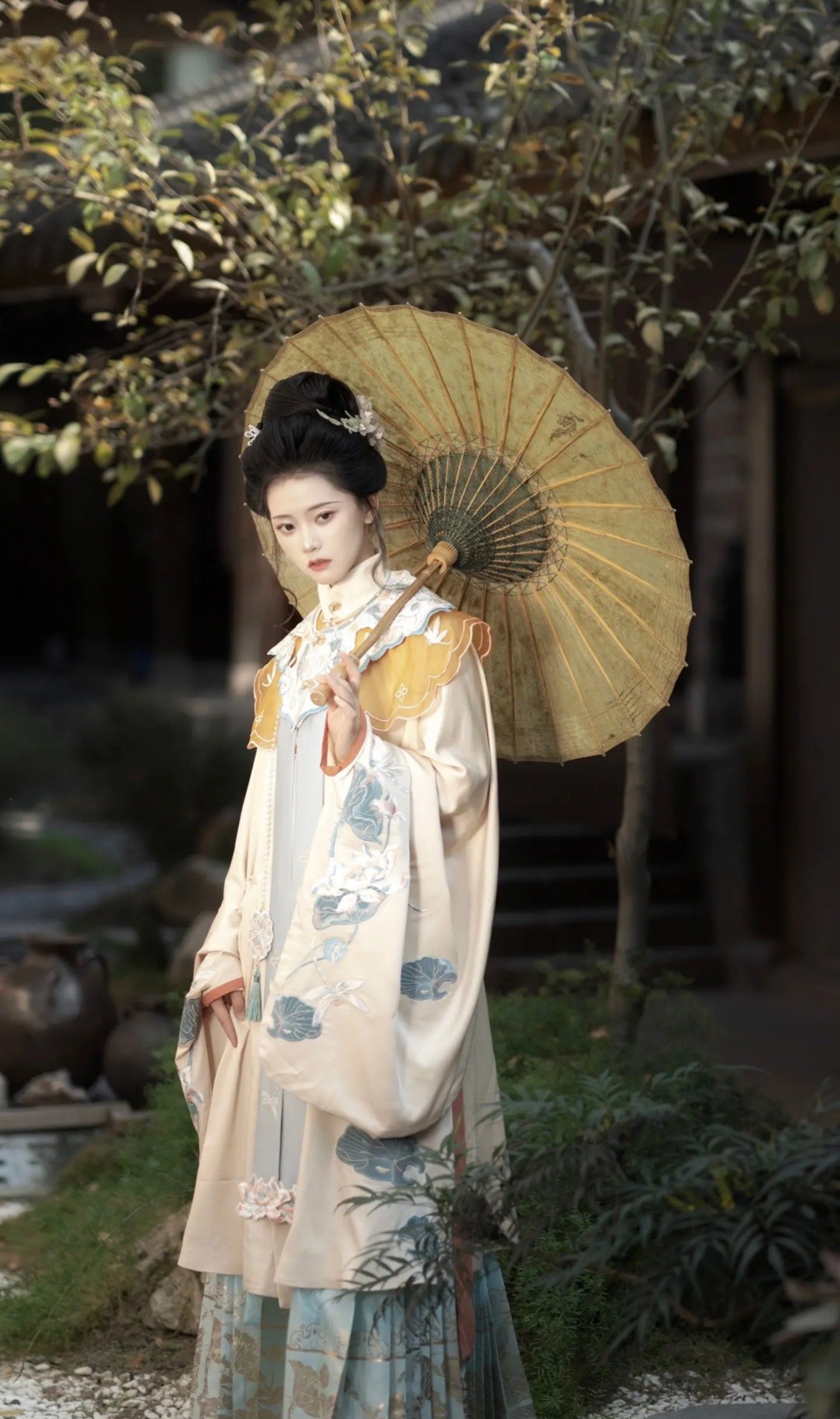 Traditional Chinese Style Cheongsam Blouse for Summer Women Traditional Chinese Style Cheongsam Blouse for Summer Women